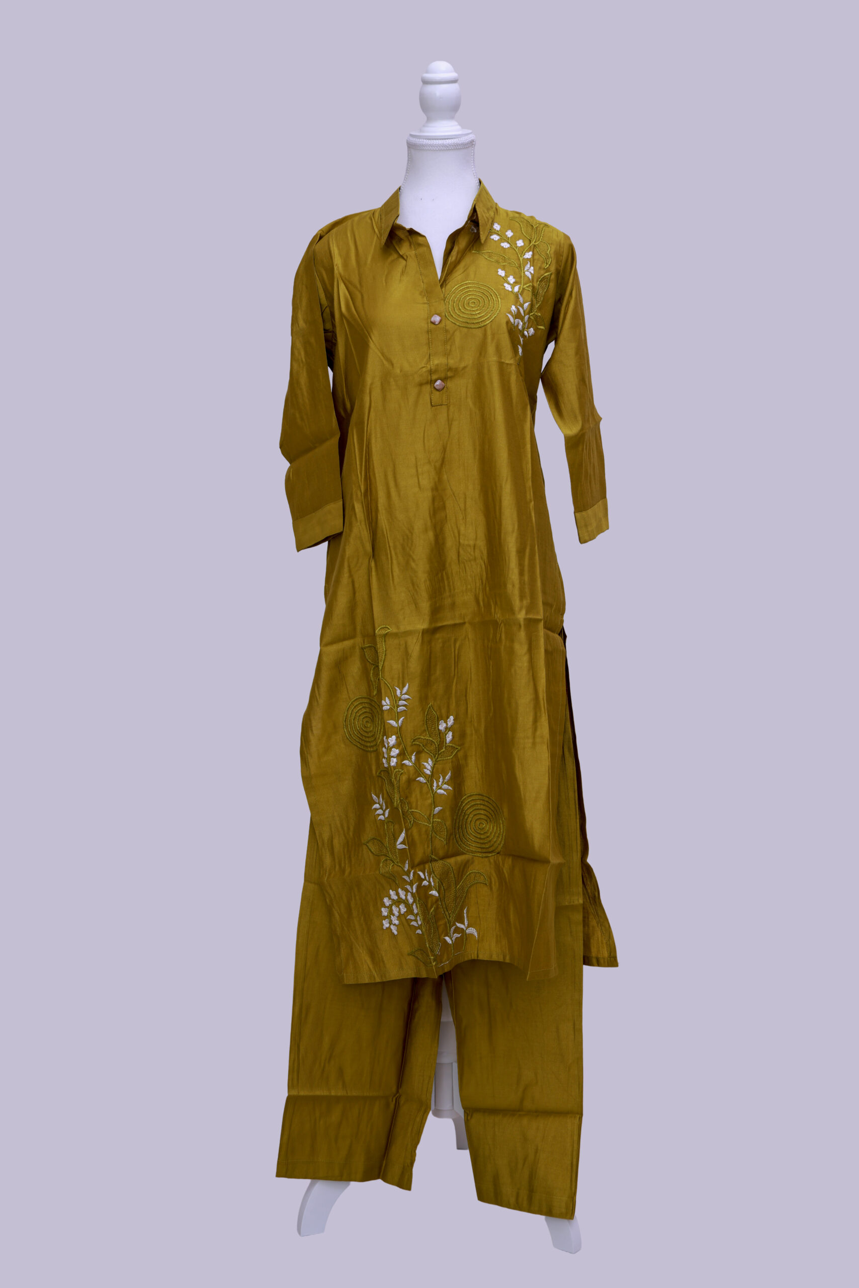 Cord set Cotton silk Olive green colour L XL-2 Rs. 650 Cord set Cotton silk Olive green colour - Image 1