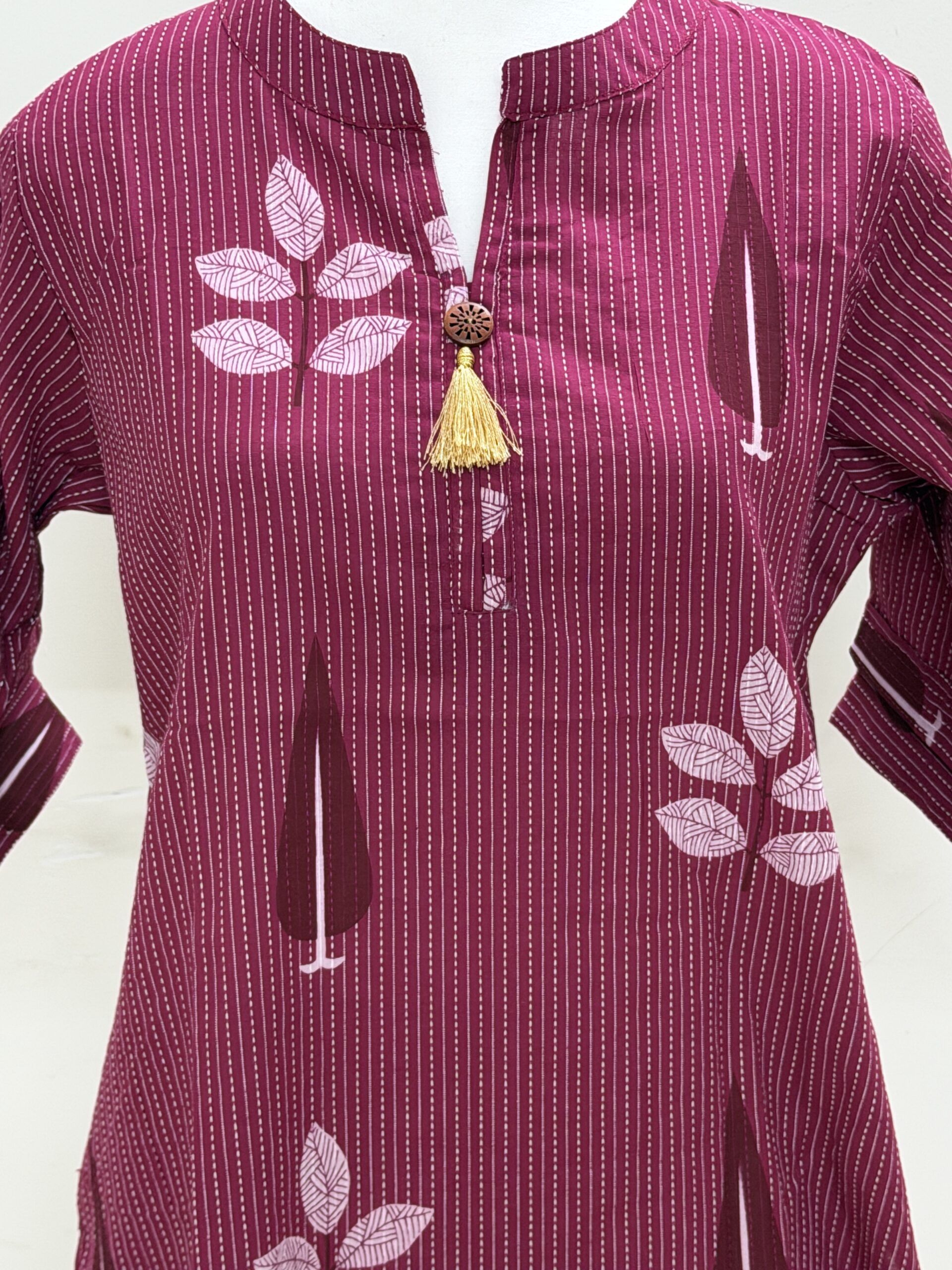 IMG_6987 Short top Dark pink leaf design - Image 1